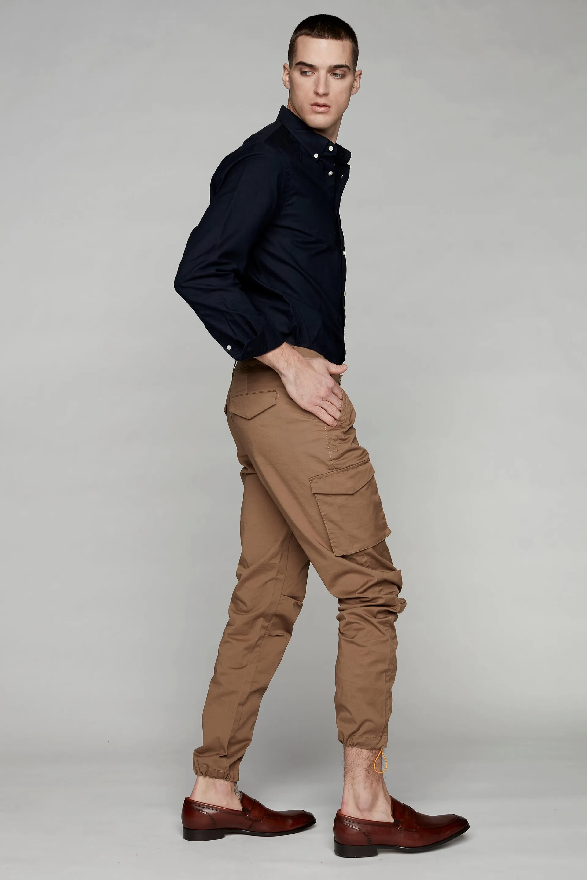 DEAN - Slim Fit Cargo Chinos (Convertible Joggers) - Tobacco