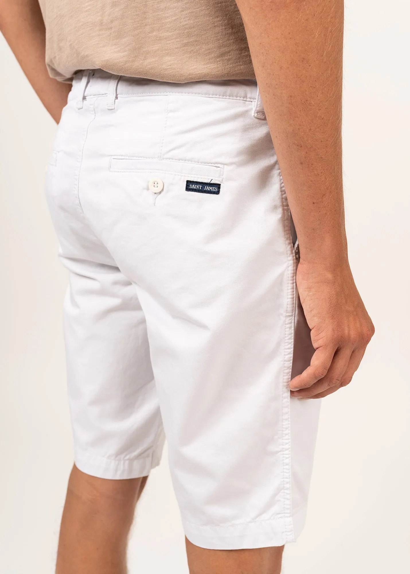 Doug straight Bermuda shorts - in cotton canvas (BLANC)