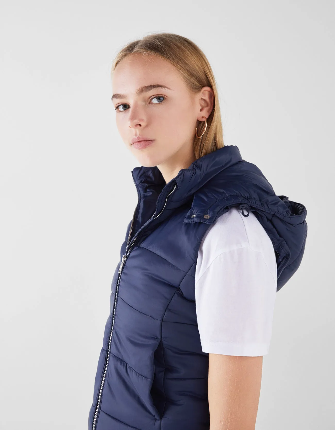 Quilted gilet with hood