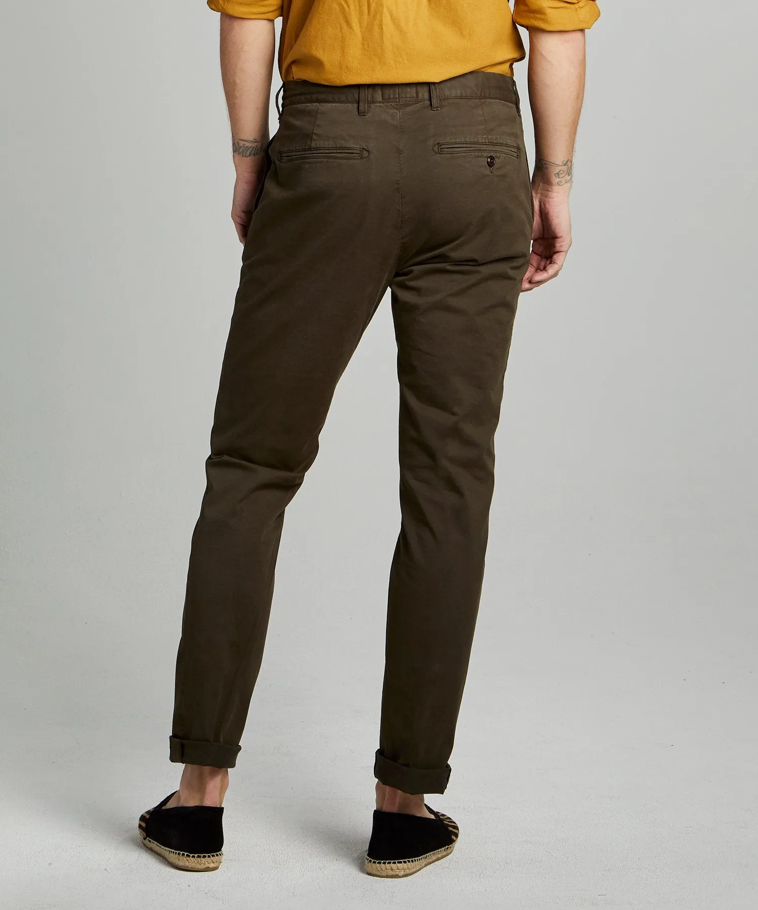 Slim Fit Tab Front Stretch Chino in Olive